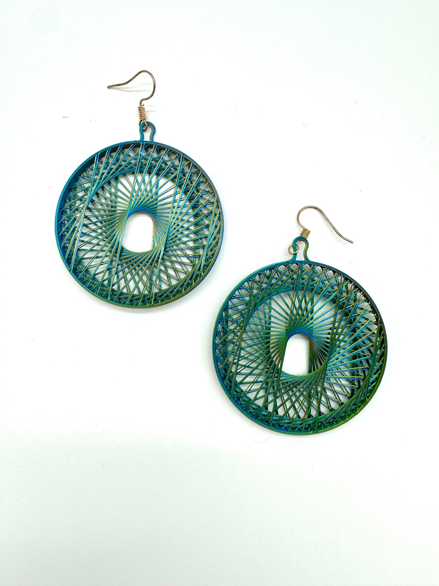 3D Printed Fractal Earrings 2"
