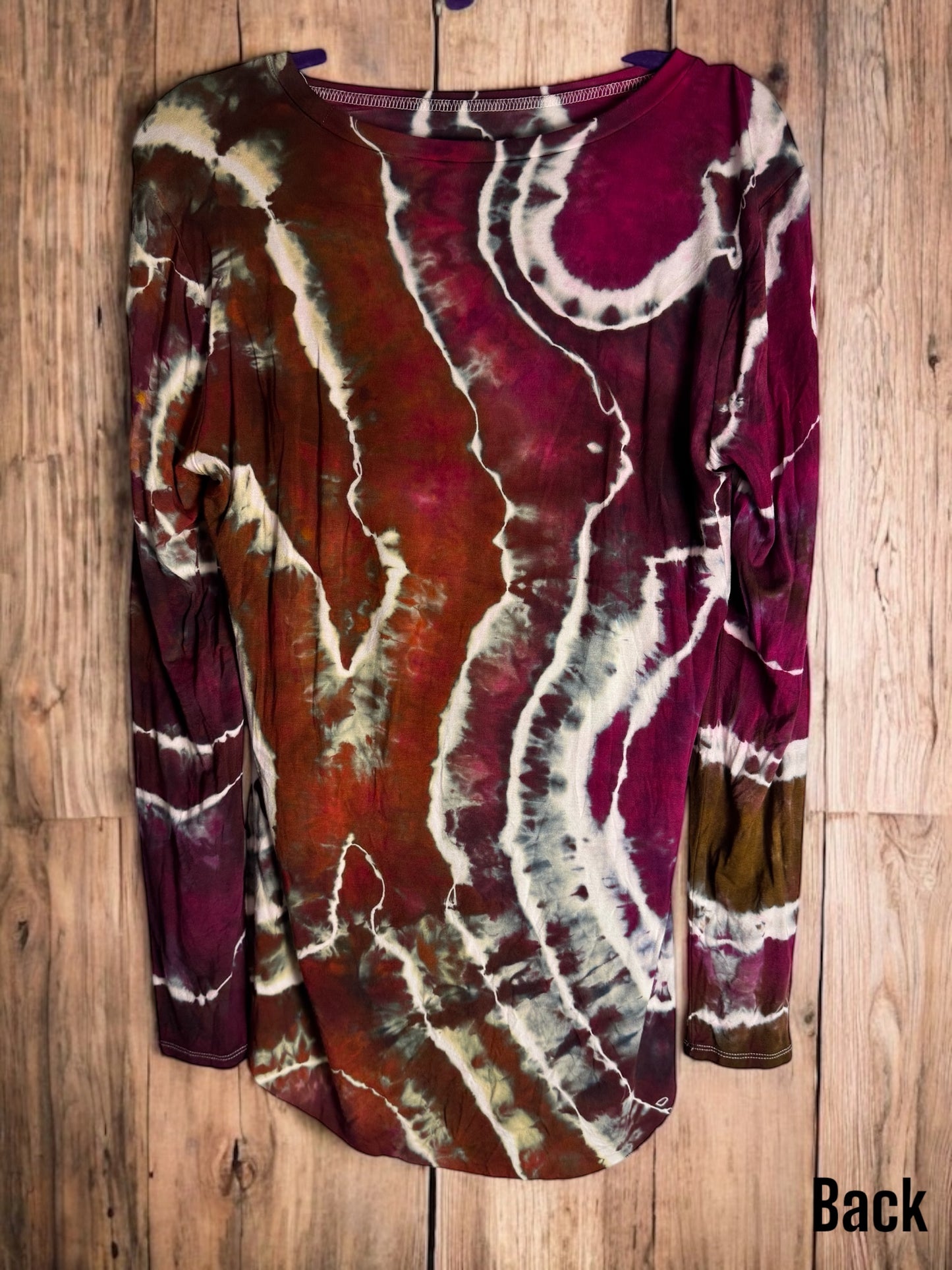 Women’s Medium Geode Tiedye Long sleeve shirt