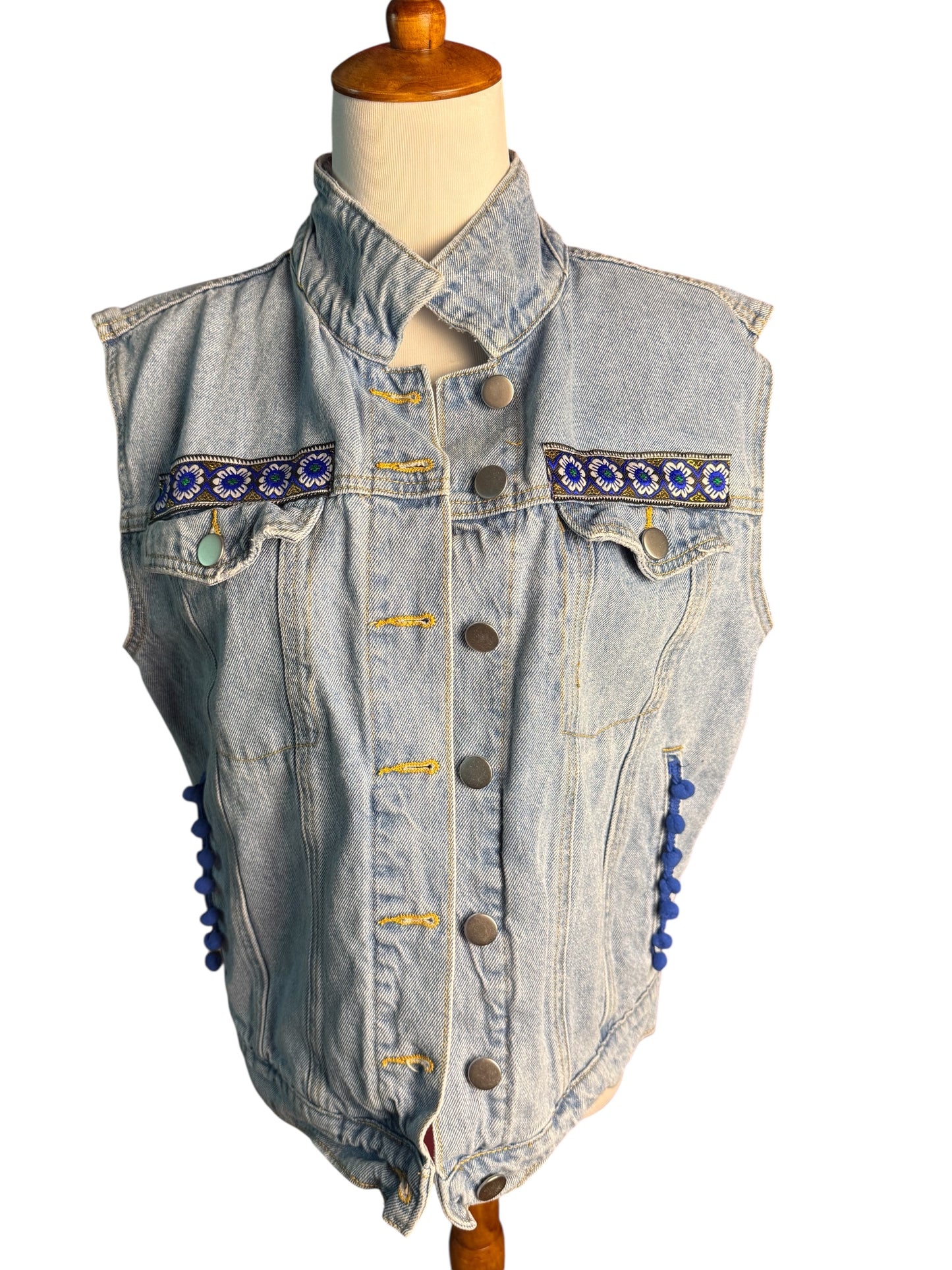 Grateful Dead Size Small (Oversized) Can fit up to Size Large Denim Vest