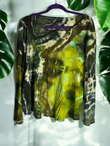 Women’s Petite Large Geode Tiedye Long Sleeve Shirt